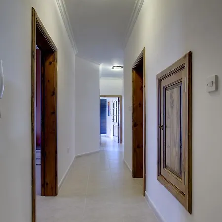 Modern In Qawra, St Paul's Bay Apartamento *